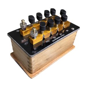 RESISTANCE BOX 100 Ohms Plug Type ISO Certified